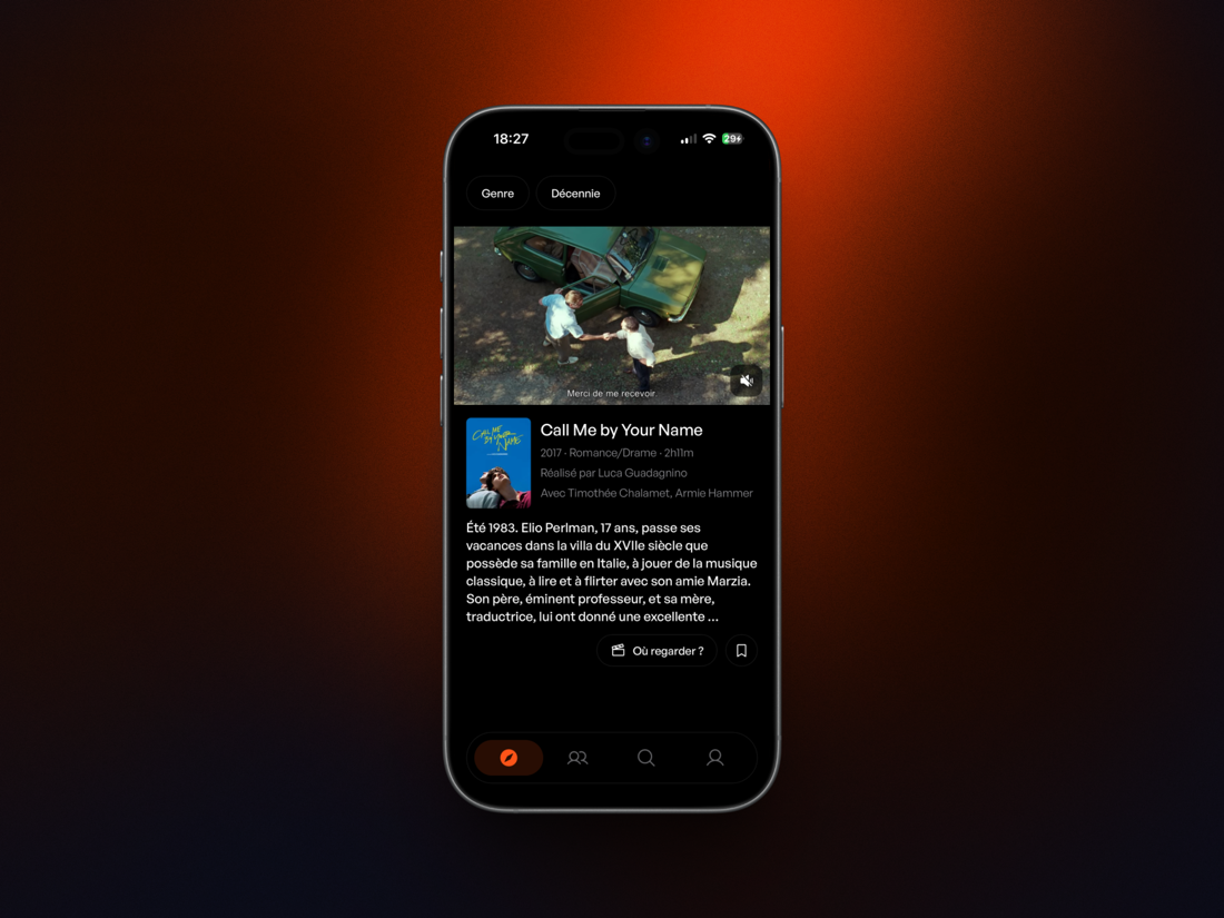 Écran de découverte par swipe, avec une fiche film TMDB